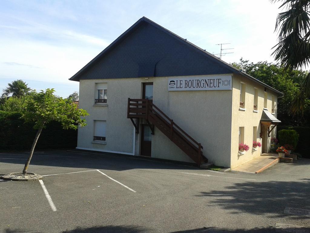 Hotel Restaurant Le Bourgneuf Morlaas ภายนอก รูปภาพ